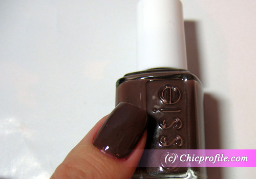Essie-Mink-Muffs-swatch