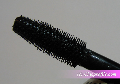 Max Factor False Lash Effect Mascara brush Review: Max Factor False Lash Effect   Full Lashes, Natural Look Mascara