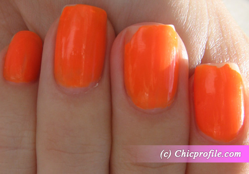 Essie-Bright-Tights-top-coat-after-4days Essie Bright Tights top coat after 4days Review: Essie Bright Tights Photos + Swatches