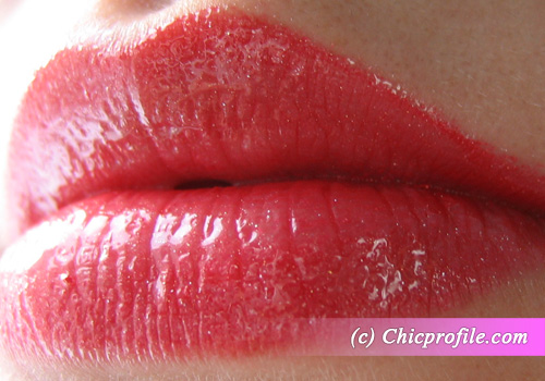 Max Factor Radiant Red Glossy Top Coat 2 Review: Max Factor Lipfinity Colour & Gloss in Radiant Red   Photos + Swatches