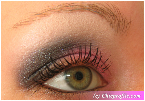Illamasqua-Pink-Black-Smokey-Eye-Makeup-1 Illamasqua Pink Black Smokey Eye Makeup 1 Pink and Black Cat eye makeup inspired by Illamasqua Android Pure Pigment