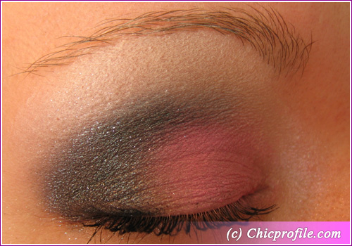 Illamasqua-Pink-Black-Smokey-Eye-Makeup Illamasqua Pink Black Smokey Eye Makeup Pink and Black Cat eye makeup inspired by Illamasqua Android Pure Pigment