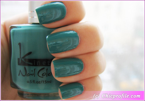 Kinetics-Deja-Vu-swatch Kinetics Deja Vu swatch Kinetics Deja Vu Nail polish Review + Swatches