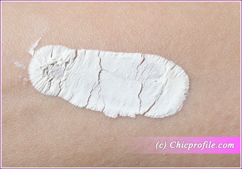 Clinique-anti-blemish-solutions-oil-control-cleansing-mask-10min-swatch Clinique anti blemish solutions oil control cleansing mask 10min swatch Clinique Anti Blemish Solutions Oil Control Cleansing Mask Review, Photos, Swatches