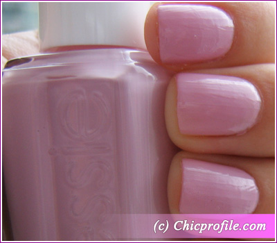 Essie-Neo-Whimsical-nail-polish-swatch Essie Neo Whimsical nail polish swatch Essie Neo Whimsical Nail Polish from The Art of Spring 2010 Collection Review + Swatches