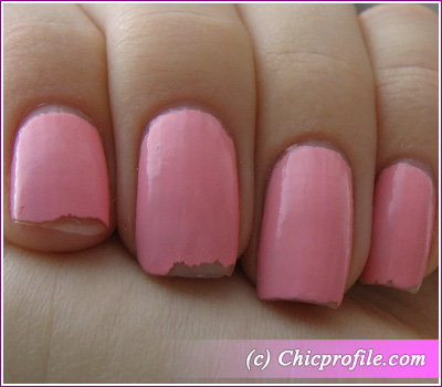 Essie-Van-D'go-nail-polish-swatch-test Essie Van Dgo nail polish swatch test Essie Van DGo Nail Polish from The Art of Spring 2010 Collection Review + Swatches