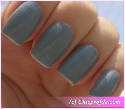 Kinetics Film Noir3 Darkside nail polish swatch chipped Kinetics Darkside Nail Polish   Review + Swatches
