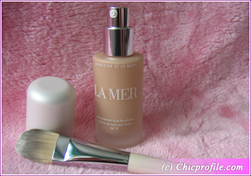 La Mer Treatment Fluid Foundation foundation brush Review: La Mer Treatment Fluid Foundation SPF 15 and Foundation Brush   New photos