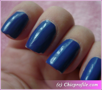 Kinetics-Change-It-Up-2010-Fashion-Blue-swatch-top-coat-4-days Kinetics Change It Up 2010 Fashion Blue swatch top coat 4 days Kinetics Fashion Blue nail polish from the Change It Up! Spring 2010 Collection Review, Photos, Swatches