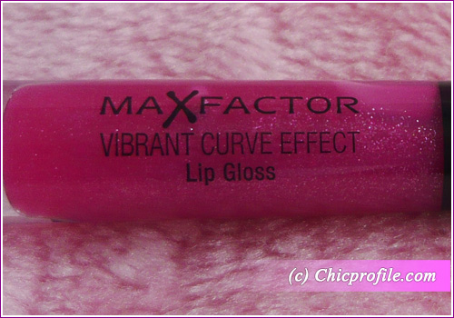 Max Factor Vibrant Curve Effect lip gloss Me Me Me tube Max Factor Vibrant Curve Effect Lip Gloss in Me Me Me   Review, Photos, Swatches, Lip Swatches