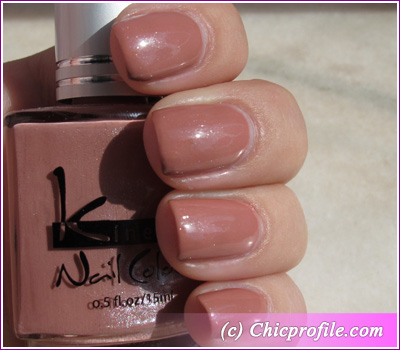 Kinetics Change It Up 2010 Demure nail polish top coat Kinetics Demure nail polish from Change It Up 2010 Spring Collection   Review, Photos, Nail Swatches