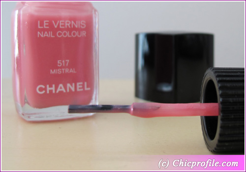 Chanel-2010-le-vernis-Mistral-517-brush Chanel 2010 le vernis Mistral 517 brush Chanel Mistral 517 Le Vernis from Les Pop Up Summer 2010 Collection Review, Photos, Nail Swatches