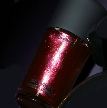 MAC-Disney-Venomous-Villains-2010-fall-nail-lacquer MAC Disney Venomous Villains 2010 fall nail lacquer MAC Venomous Villains Makeup Collection for Fall 2010 – New Promo Photos