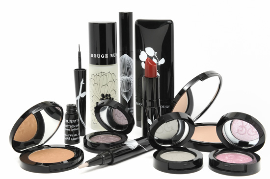 Rouge Bunny Rouge Abbreviated Affair summer 2010 look makeup products Rouge Bunny Rouge   Abbreviated Affair   Summer 2010 Makeup Look