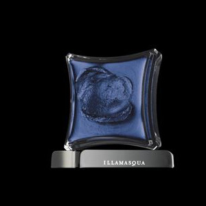Illamasqua-Art-Of-Darkness-winter-2010-Liquid-Metal-Superior Illamasqua Art Of Darkness winter 2010 Liquid Metal Superior Illamasqua Art of Darkness Makeup Collection for Fall Winter 2010 Exclusive Promo Photos, Products Photos, Swatches & Information