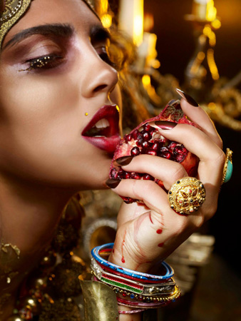 Illamasqua Art of Darkness fall winter 2010 Queen of the Gypsies promo Illamasqua Art of Darkness Makeup Collection for Fall   Winter 2010   Information, Promo Photos, Swatches
