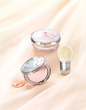 Jill Stuart New Base Makeup Collection fall 2010 products Jill Stuart New Base Makeup Collection for Fall 2010
