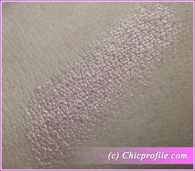Rouge-Bunny-Rouge-2010-loose-glitter-pigment-swatch Rouge Bunny Rouge 2010 loose glitter pigment swatch Rouge Bunny Rouge Makeup Products for 2010 Preview, Photos, Swatches