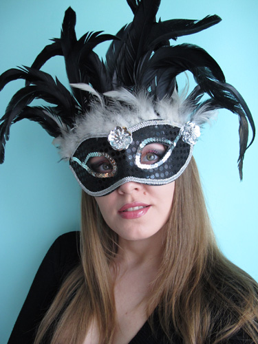 Halloween-2010-Makeup-Mystery-Woman-Mask Halloween 2010 Makeup Mystery Woman Mask Mystery Woman Makeup Look for Halloween 2010
