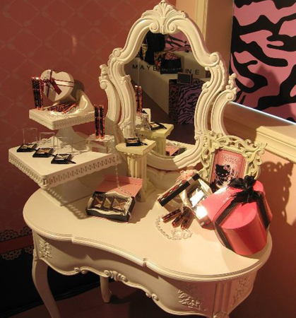 Maybelline-Hello-Kitty-Collection-fall-2010 Maybelline Hello Kitty Collection fall 2010 Maybelline Hello Kitty Collection for Fall 2010 New Photos