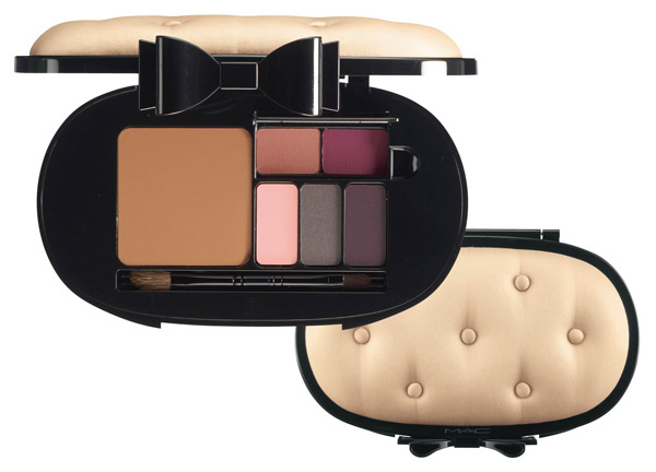 MAC-Holiday-2012-Face-Palette MAC Holiday 2012 Face Palette MAC Glamour Daze Holiday 2012 Collection & Gift Sets Sneak Peek