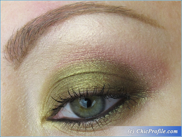Yellow-Green-Pigment-Makeup-2