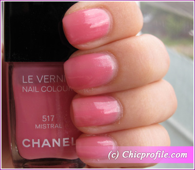 Chanel Mistral 517 Le Vernis from Les Pop-Up Summer 2010 Collection - Review,  Photos, Nail Swatches - Beauty Trends and Latest Makeup Collections