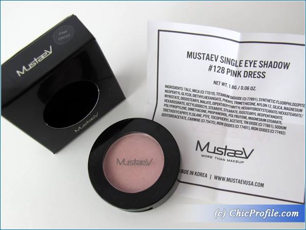 How To Wear Makeup With Pink Dress