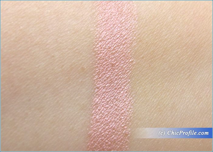 Chanel Rose Petale Stylo Eyeshadow Review, Swatches, Photos - Beauty Trends  and Latest Makeup Collections