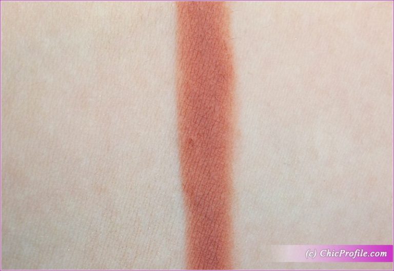 Huda Beauty Wifey Lip Contour Review, Swatches, Photos Beauty Trends