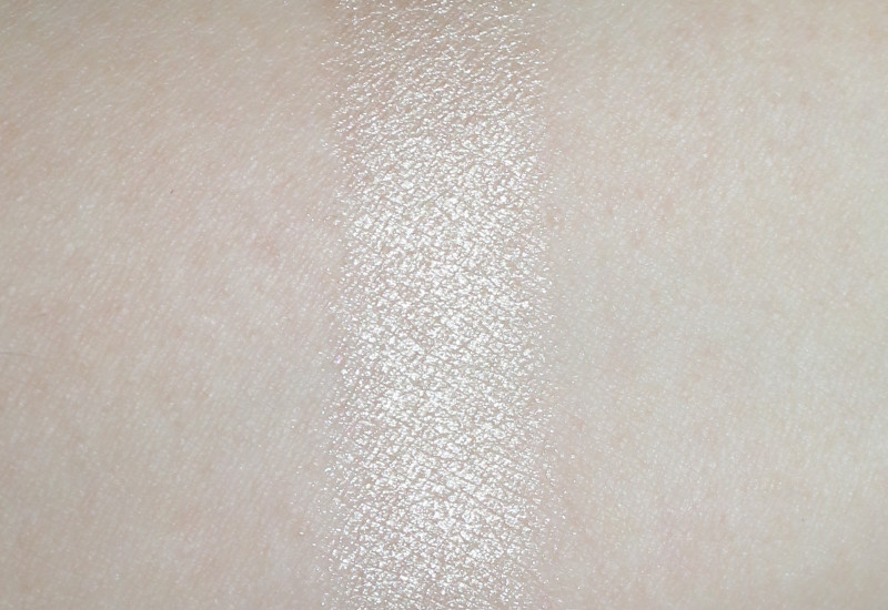 MAC Double Gleam Honor of Kings Extra Dimension Skinfinish Swatch