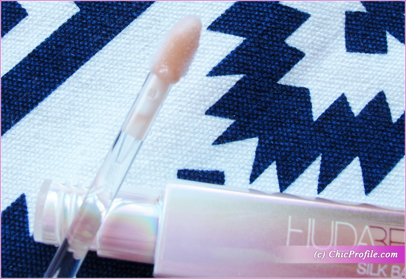 Huda Beauty Silk Balm Applicator