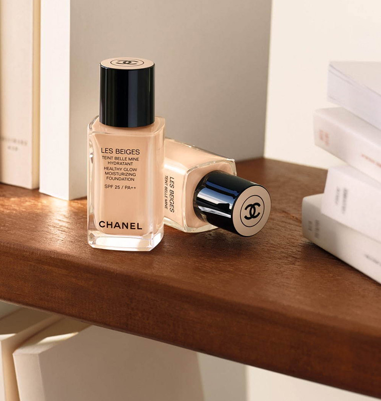 Chanel Les Beiges Healthy Glow Moisturizing Foundation for Fall