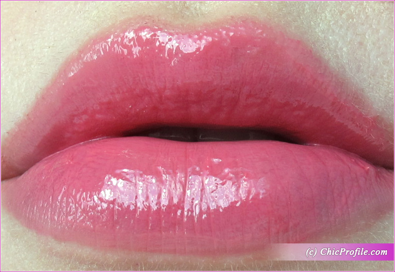 Pat McGrath Boudoir Rose Divinyl Lip Shine Lip Swatch