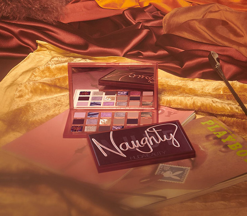 Huda Beauty Naughty Nude Eyeshadow Palette Presentation