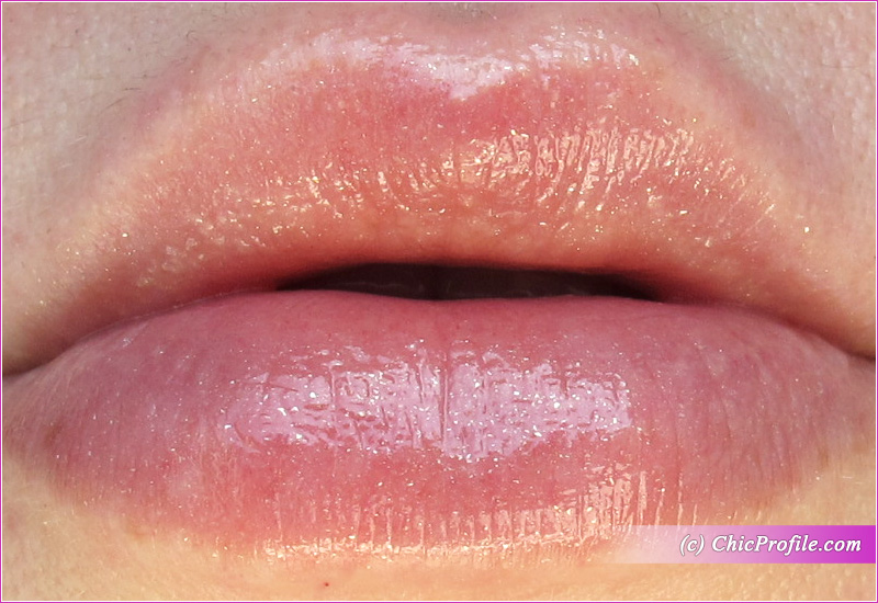 Tom Ford Balm Frost Lip Swatch