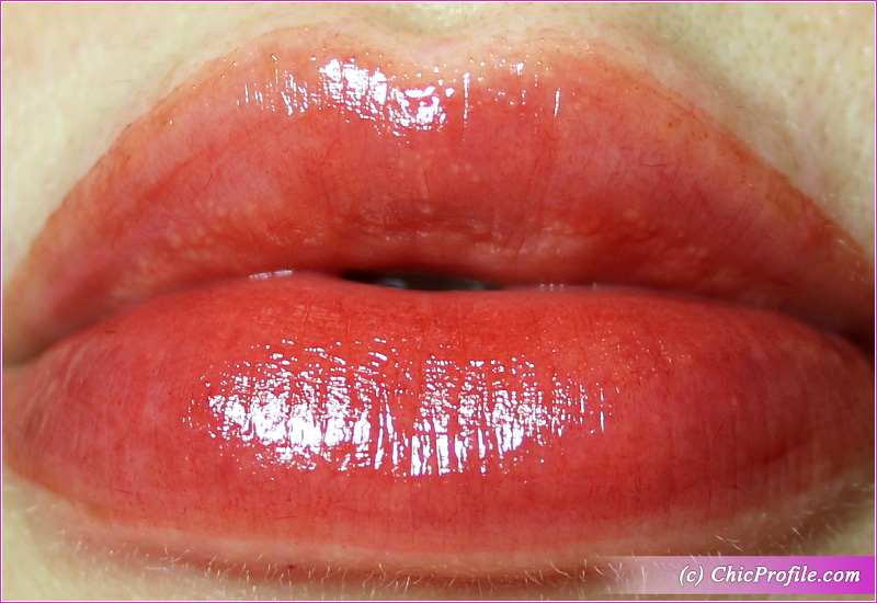 Charlotte Tilbury Tinted Love Bohemian Kiss Lip & Cheek Tint Lip Swatch