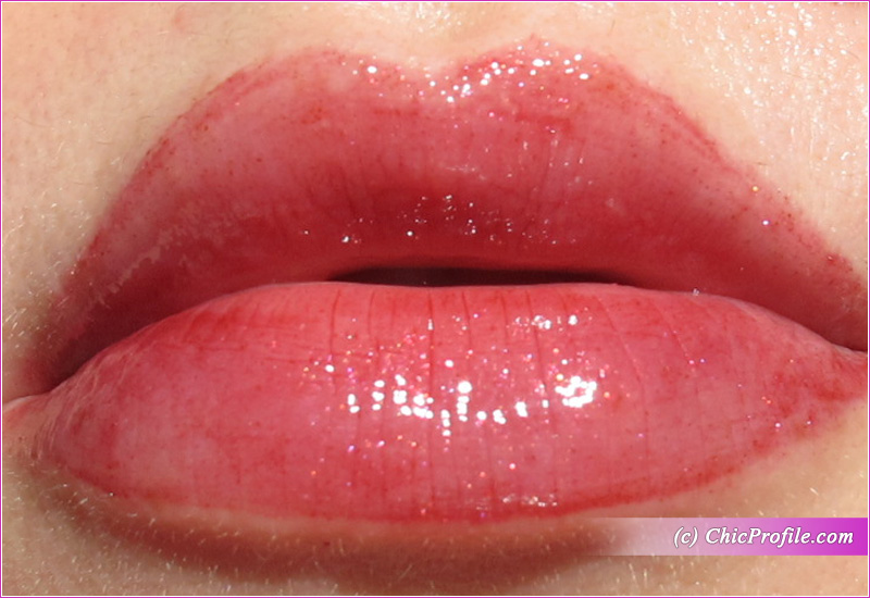 Dolce & Gabbana Precious Dahlia Royal Gloss Shine Lip Plumper Lip Swatch