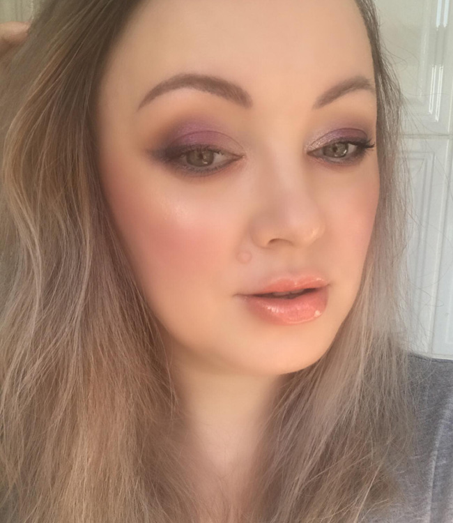 SUQQU Holiday Eyeshadow Palette Purple Makeup Look
